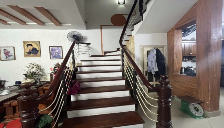 Cho thuê nhà ngõ ba gác Hoàng Hoa Thám - Ba Đình - 60m - 6 tầng - 25 triệu KD bất chấp